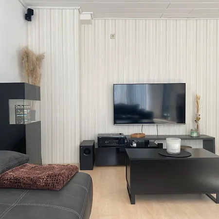 Zentrale Ferienwohnung In Plettenberg Buitenkant foto